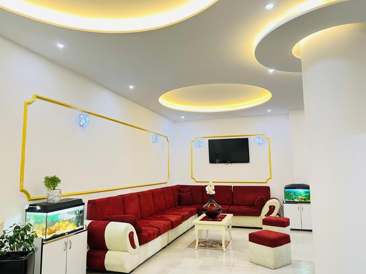 Ujvara Hotel Golem  Luaran gambar
