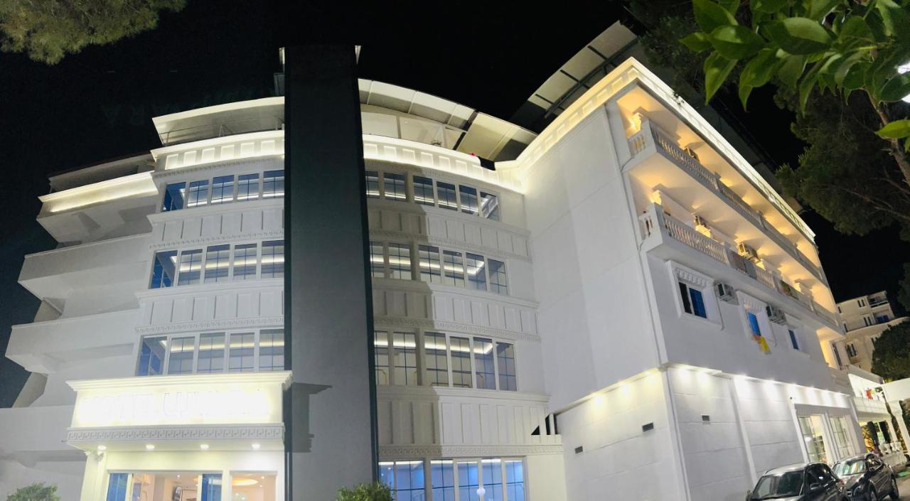 Ujvara Hotel Golem  Luaran gambar