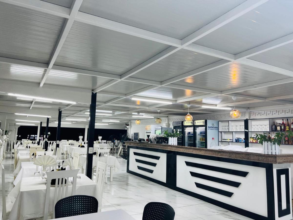 Ujvara Hotel Golem  Luaran gambar