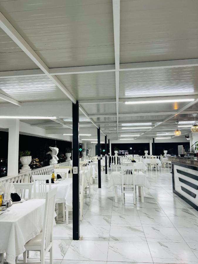 Ujvara Hotel Golem  Luaran gambar
