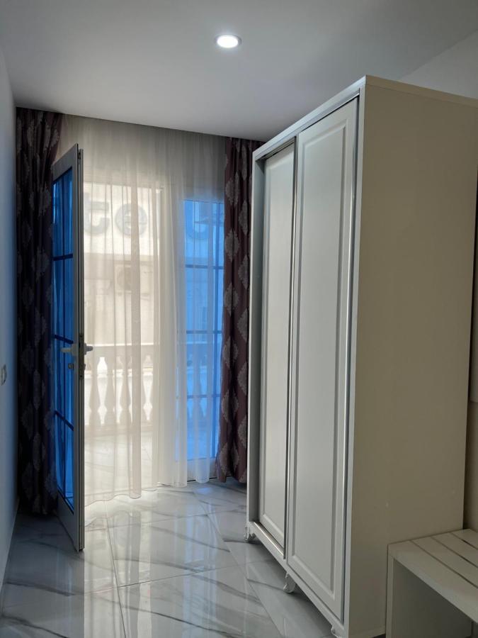 Ujvara Hotel Golem  Luaran gambar