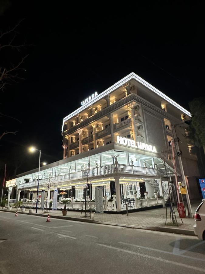 Ujvara Hotel Golem  Luaran gambar