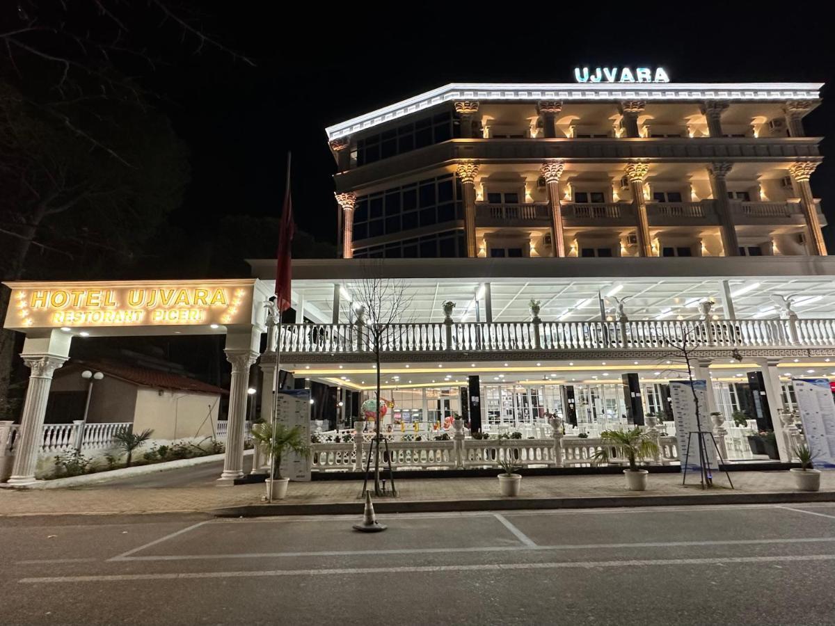 Ujvara Hotel Golem  Luaran gambar