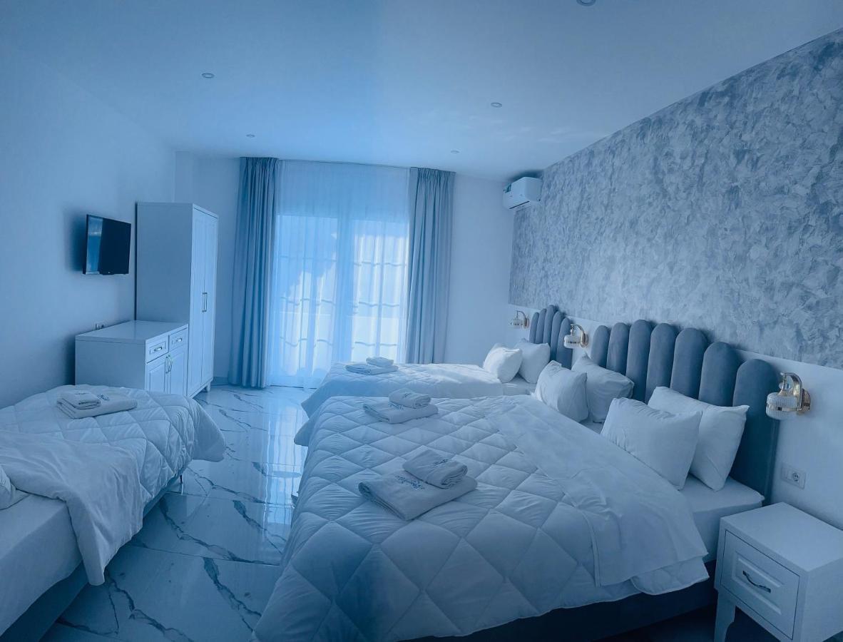 Ujvara Hotel Golem  Luaran gambar